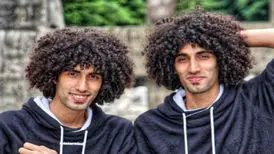 اجرای موسیقی توسط رحمان و رحیم در اکران مردمی سریال پایتخت/ویدیو
