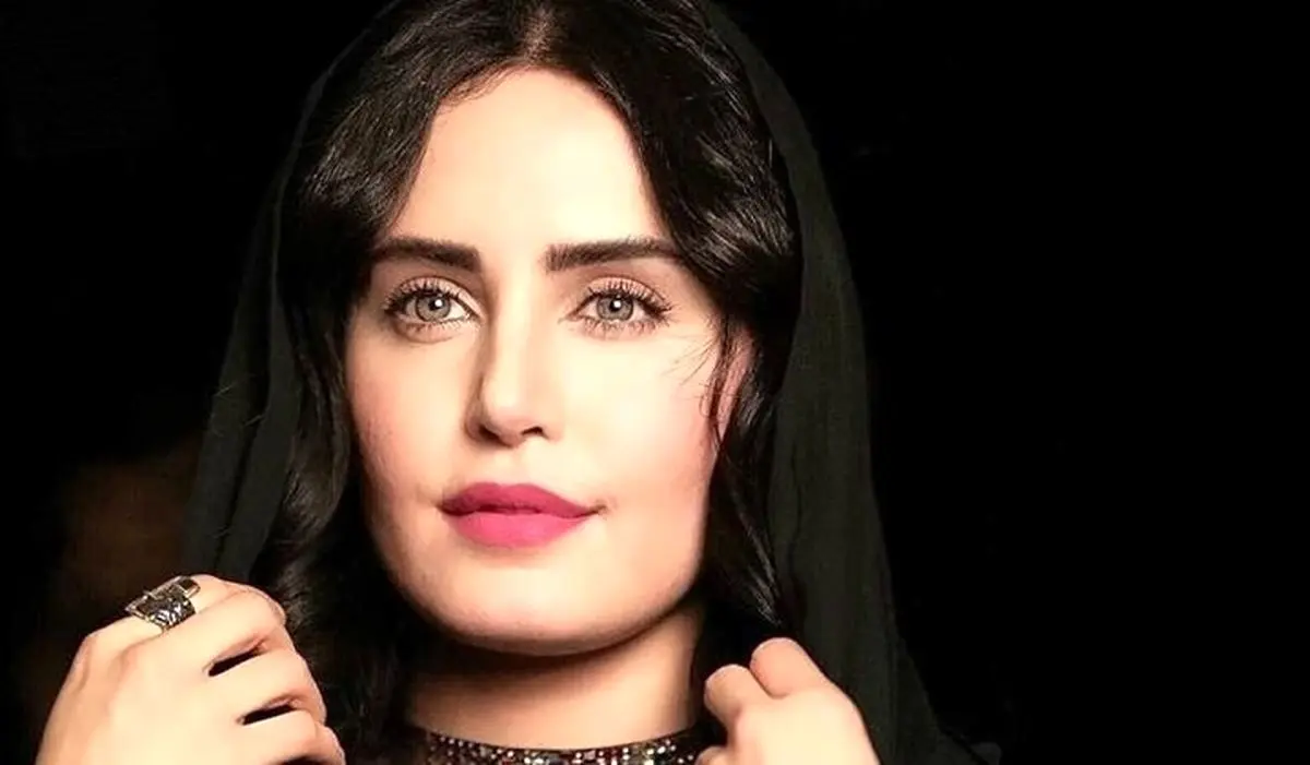 تصویری از الناز شاکردوست در کنار برادرش
