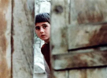 نمایش نسخه مرمت‌شده فیلم «خانه دوست کجاست؟» در صحنه آبی
