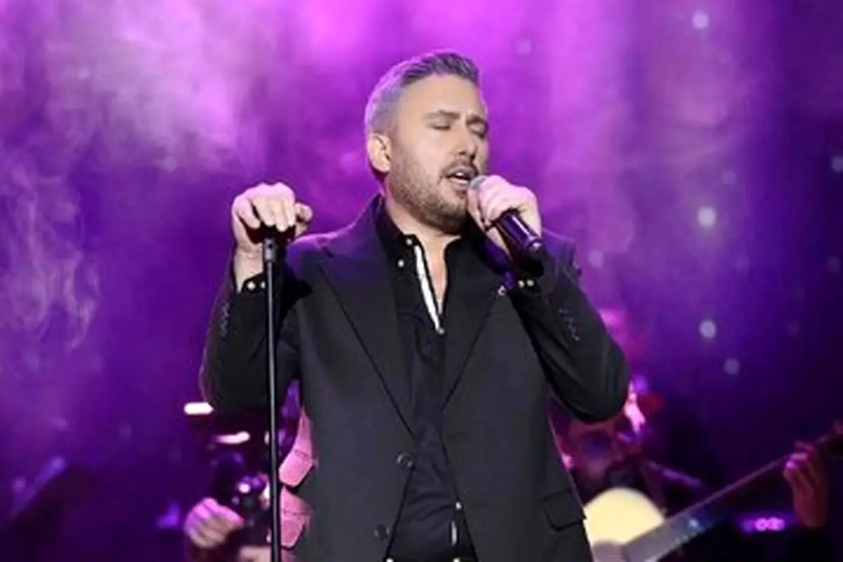 آقای خواننده مهاجرت کرد؟
