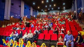 بلیت سینما برای خانواده‌های دارای سه فرزند نیم بها می‌شود/ اجرای قانون جوانی جمعیت در سینماها