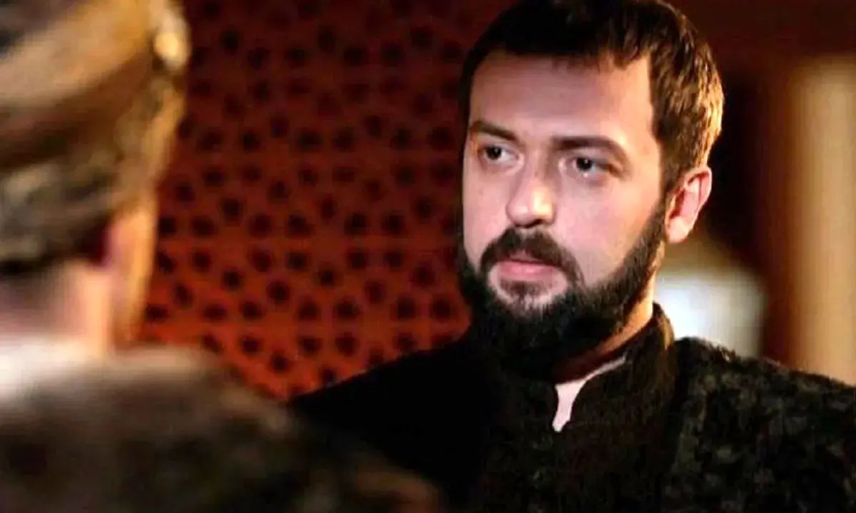 تغییر چهره عجیب «ابراهیم پاشا» ۱۳ سال بعد از سریال حریم سلطان/ تصاویر
