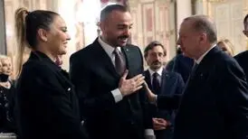(ویدئو) خوانندگان مشهور ترکیه در ضیافت افطاری اردوغان