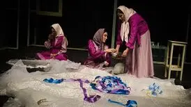 قصه زنانی که در جنگ آسیب‌ دیدند بر صحنه تالار قشقایی
