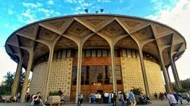 اعتراض تئاتری‌ها بالا گرفت | چرا پول گیشه را به ما نمی‌دهید؟ | به نصاب دوربین که پولش را می‌خواهد بگوییم ...
