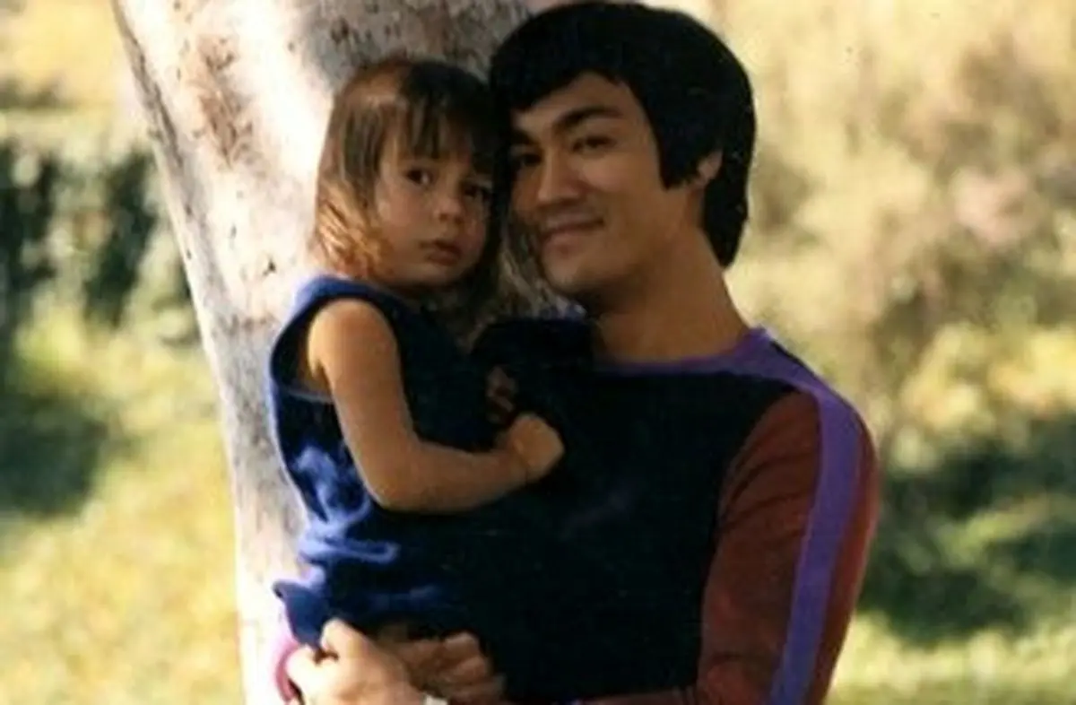 تغییر چهره جالب توجه دختر بروس لی بعد از گذشت ۵۲ سال در ۵۵سالگی/ عکس
