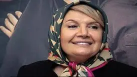 «شهین تسلیمی» در دوران دبیرستان و در کنار همکلاسی‌هایش