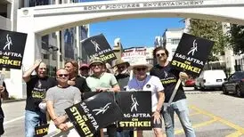 نویسندگان توافق کردند اما بازیگران همچنان در اعتصاب!

