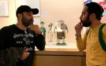 تصویری از گلاره عباسی کنار نوید محمدزاده و محسن تنابنده در دهه ۶۰ با پوشش متفاوت/عکس

