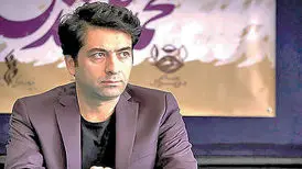 ببینید | توضیحات خواننده مشهور درباره جنجال دریافت‌ کننده کارت بازرگانی