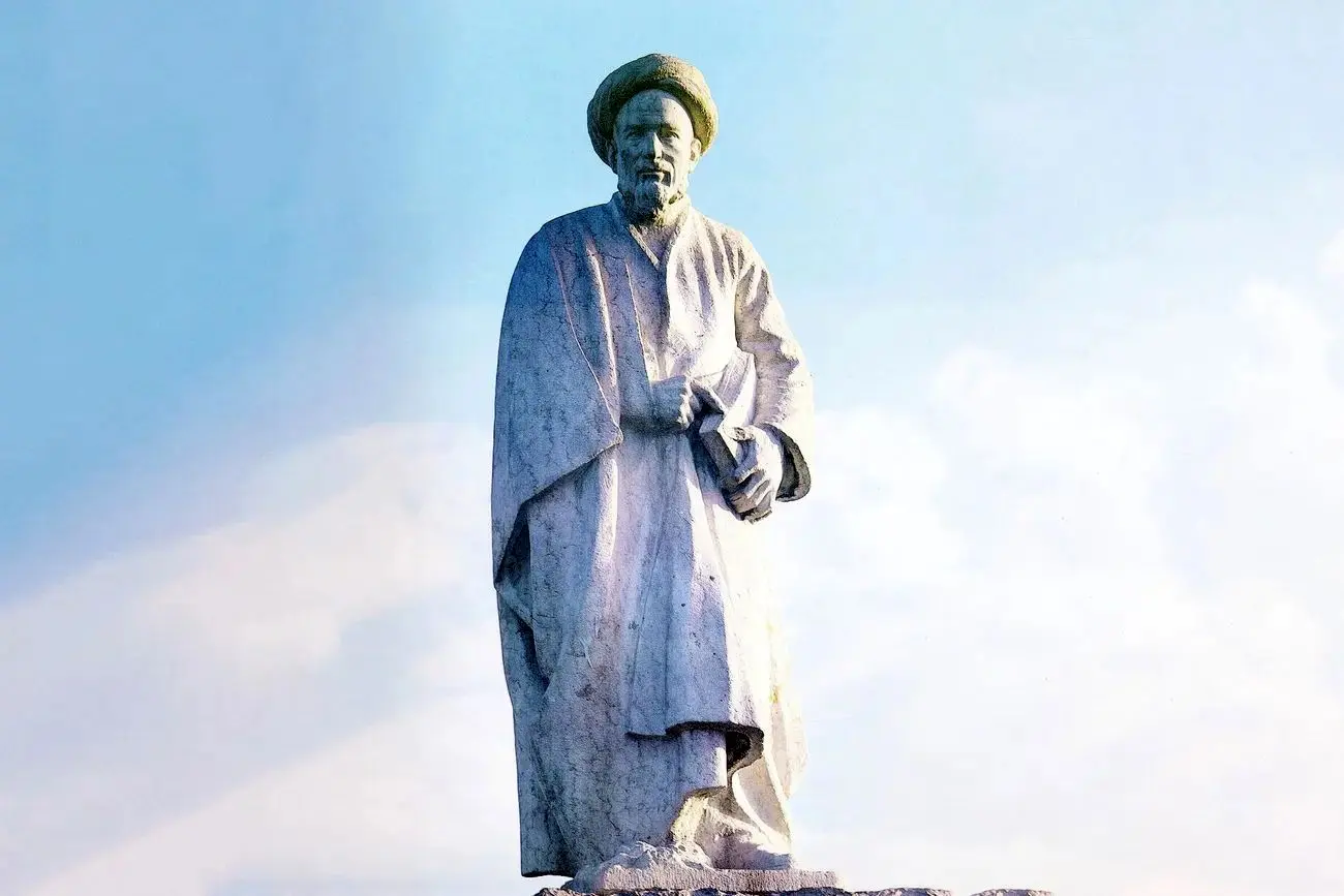 پژوهشگر ادبیات: شاهکار سعدی ساختن زبانی برای ایران فرهنگی است