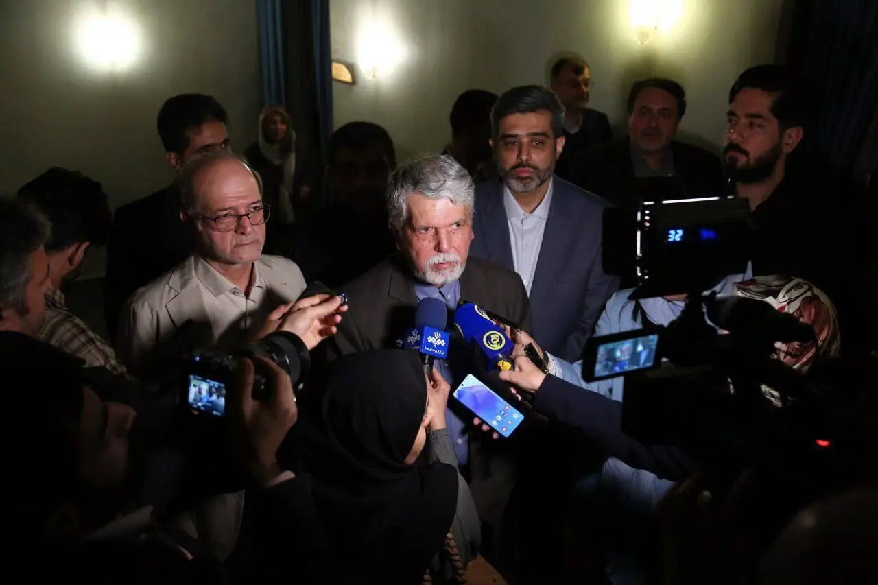 واکنش وزیر فرهنگ به لغو کنسرت حامد همایون در کرمان؛حق اعمال سلیقه ندارید!