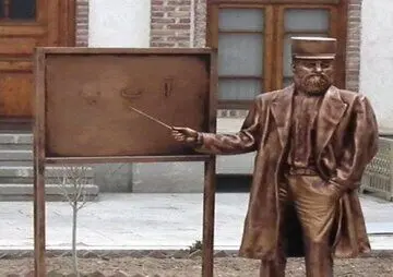 دست‌نوشته‌هایی تازه‌یاب از پدر مدارس نوین ایران

