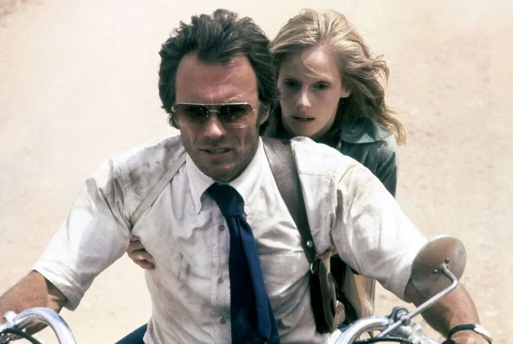 ۱۰ سلبریتی مشهور هالیوودی که در فهرست سیاه قرار گرفتند؛ از چارلی چاپلین تا مل گیبسون
