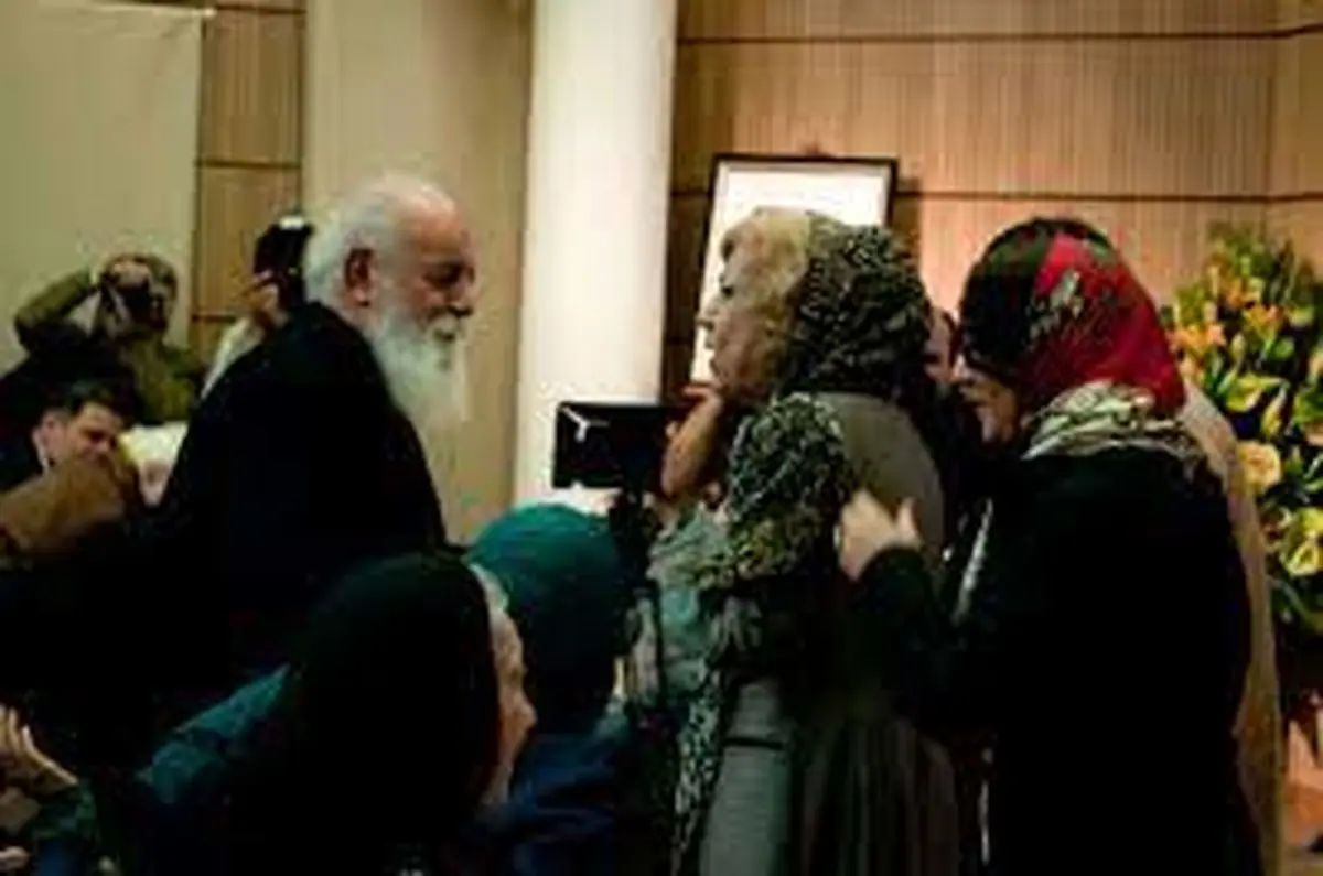 سیمین بهبهانی در شب سایه: من با این غزل سایه بسیار گریستم/ ویدئو