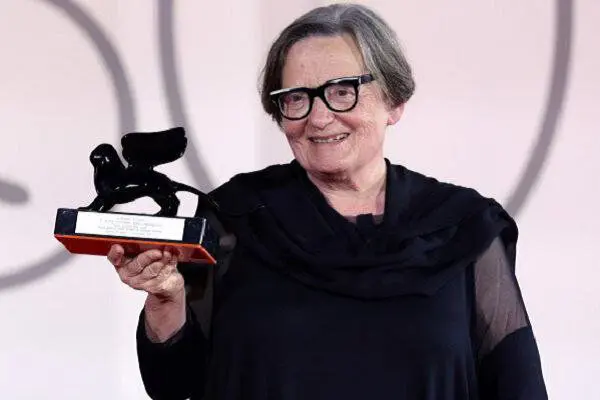 آگنیشکا هولاند با اژدهای افتخاری جشنواره گوتنبرگ تجلیل می‌شود
