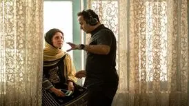 دو نقد سینمایی درباره «آخرین تولد» با بازی الناز شاکر دوست/ وطن‌فروشی و مدلینگ
