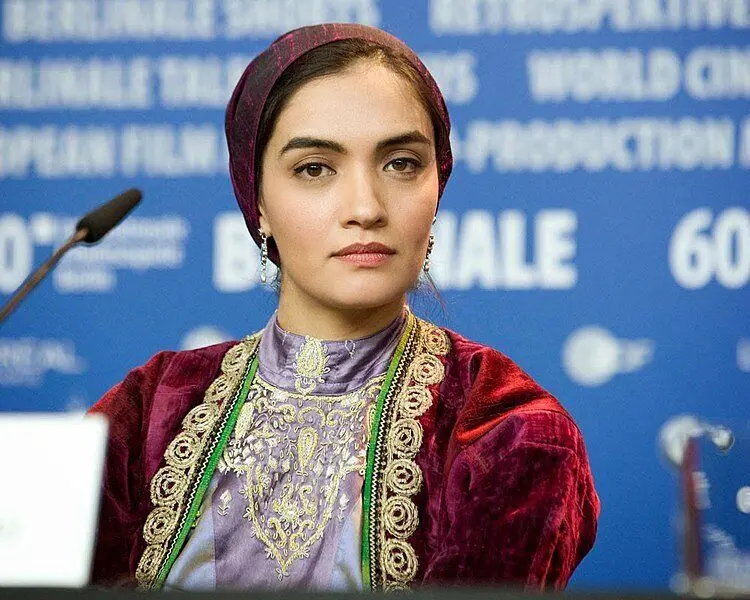 میترا حجار: اکثر کسانی که با آنها کار کردم فوت کردند/ویدیو