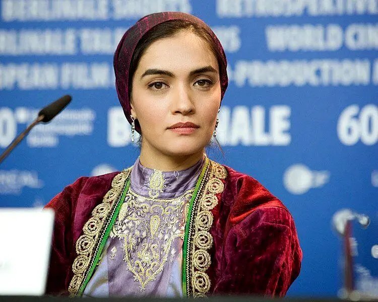 میترا حجار: اکثر کسانی که با آنها کار کردم فوت کردند/ویدیو