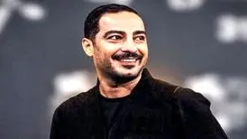 عکس‌ هایی از نوید محمدزاده در پشت صحنه تئاتر
