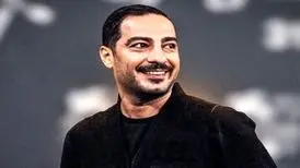 عکس‌ هایی از نوید محمدزاده در پشت صحنه تئاتر
