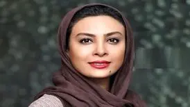 تیپ بازیگر معروف تلویزیون در خارج از کشور
