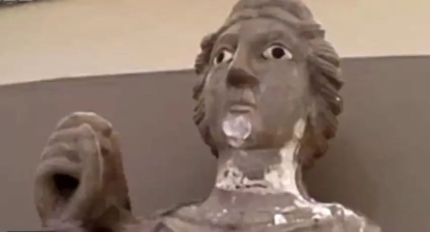 میراثی که جنگ برد، حراجی‌ها فروختند