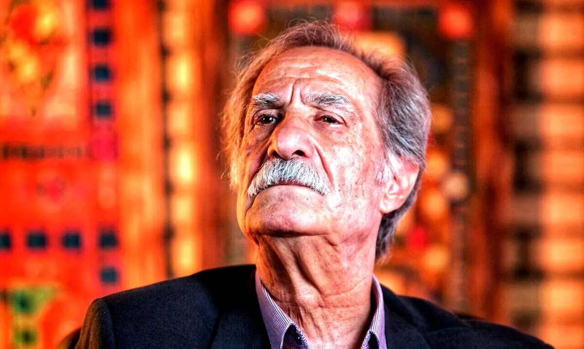 کنایه آقای بازیگر به نشستن میثاقی به جای فردوسی‌پور
