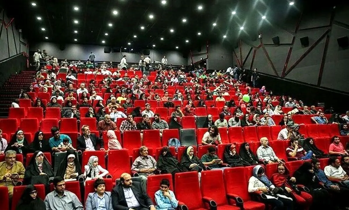 فروش سینمای ایران در آذر ماه از ۱۳۶ میلیارد تومان گذشت
