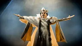 فرهاد آییش، الناز ‌حبیبی و وحید ‌آقاپور همچنان روی صحنه