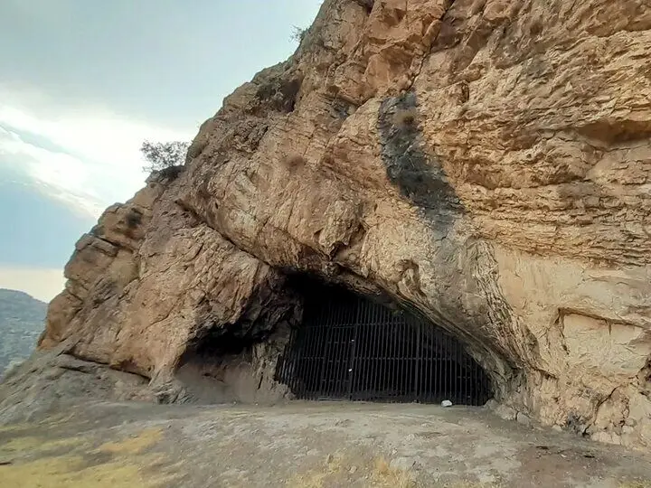 کشفیات محوطه‌های پیش از تاریخ دره خرم آباد از نگاه باستان شناس
