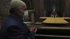 (تصاویر) خرقه منتسب به پیامبر(ص) به نمایش گذاشته شد