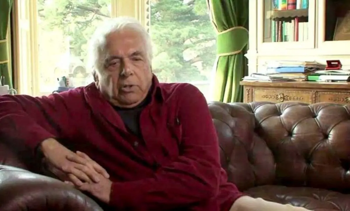 پیکر ابراهیم گلستان سوزانده شده؟
