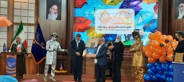 پایان جشنواره‌ای که هنرمندان طنز را زیر یک چتر جمع کرد