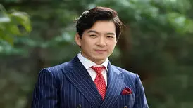 جشن تولد ۵۳ سالگی «جومونگ» در یک تئاتر موزیکال/ عکس

