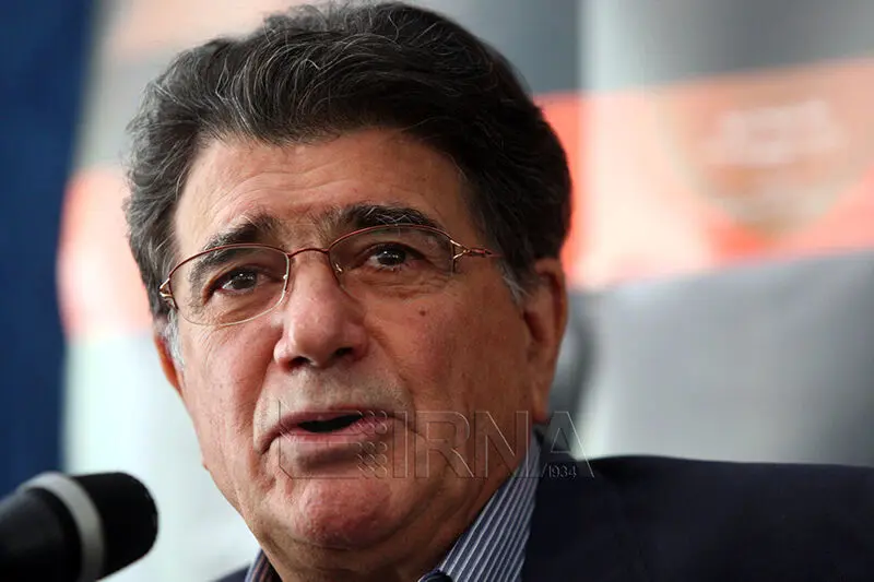 «چهره به چهره»؛ گفت‌وگو با خسرو آواز ایران خواندنی شد