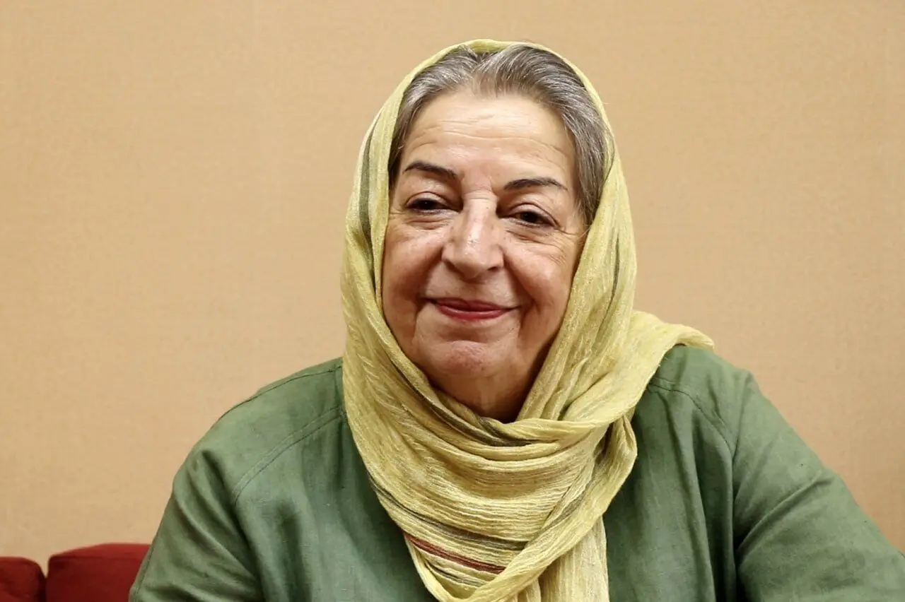 چه کسانی «مرضیه برومند» را هو می کنند؟