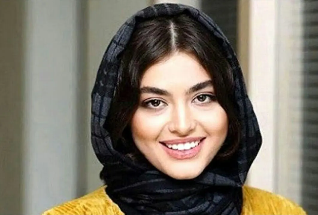 مرگ ریحانه پارسا در استانبول ! / خودکشی ! قتل یا شایعه ! + آخرین استوری