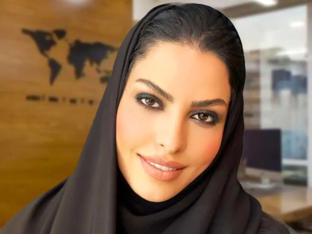 سمیه نور؛ برنده جایزه جهانی مُد، فشن و هنرهای ترکیبی شد
