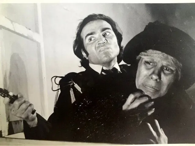 خاطره‌بازی با گوهر خیراندیش در نمایشنامه رحمانیان
