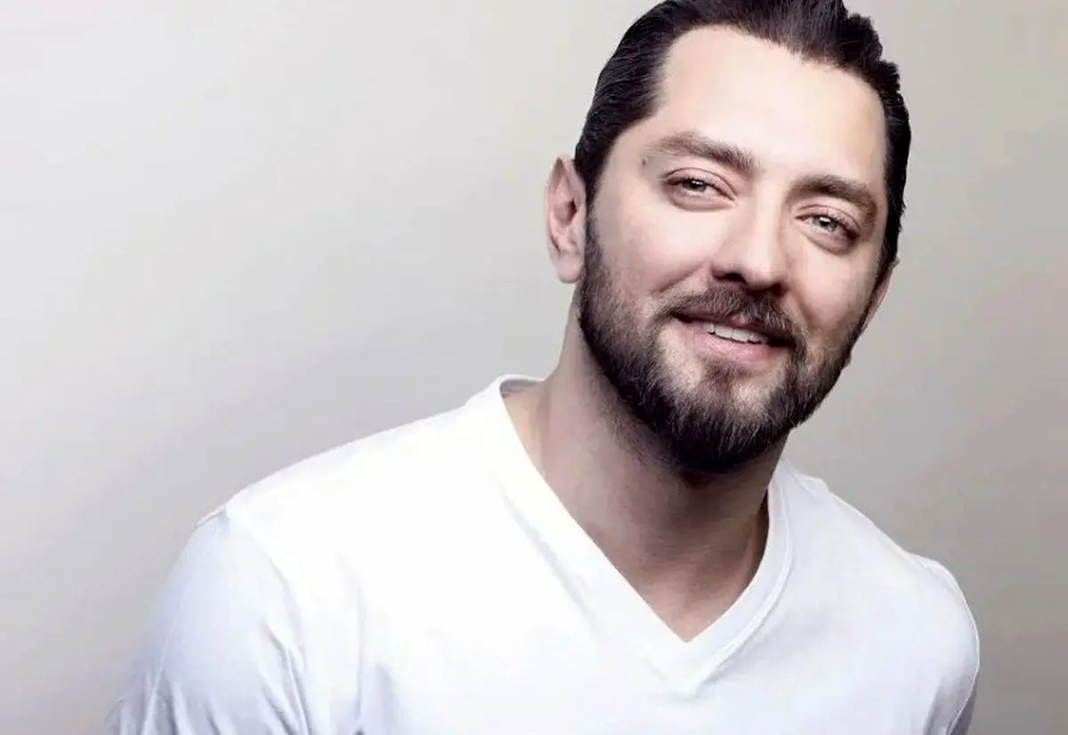 رونمایی «بهرام رادان» از تیپ و استایل کریسمسی اش در 45 سالگی
