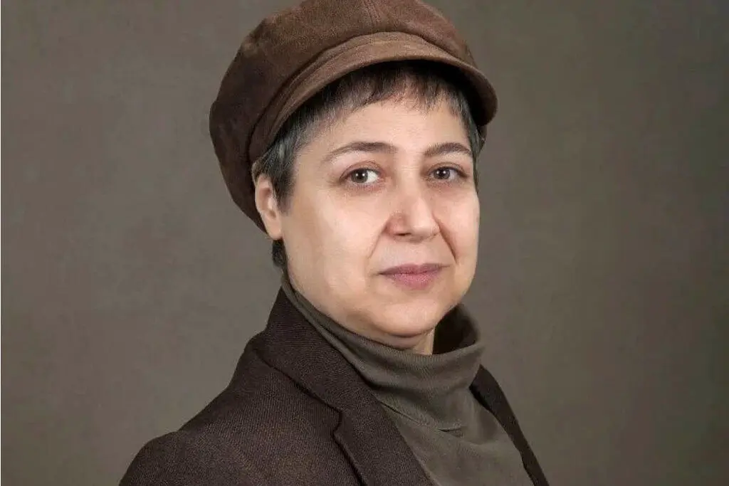 عکس | واکنش جالب خواهر مازیار ( شهره) لرستانی به خبر تطبیق جنسیتش با انتشار عکس دوران کودکی