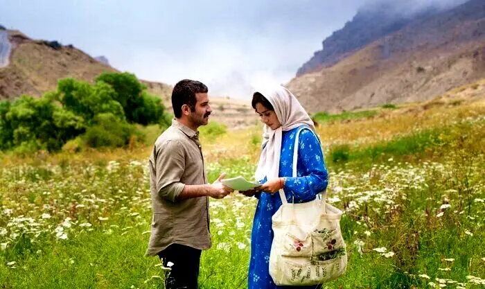 چرا ملاقات خصوصی پریناز ایزدیار و هوتن شکیبا سانسور شد؟ | کارگردان: دوست نداشتم این فیلم اکران شود اما...
