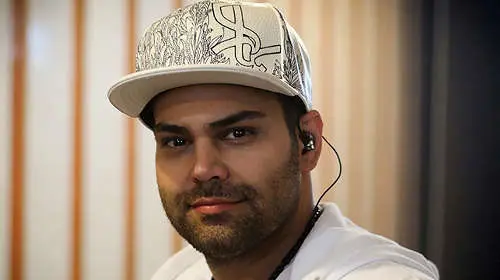 واکنش جنجالی سیامک عباسی به مجوز آهنگ جدیدش!