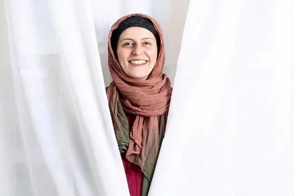 رفتارِ زشتِ و زننده با خانم بازیگر هنگام گرفتن تست بازیگری/ چرا سوسن پرور آرایش نمی‌کند؟