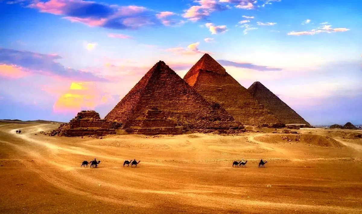 هرم بزرگ مصر چه زمانی به عنوان یکی از «عجایب هفتگانه» شناخته شد؟
