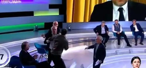  کتک‌کاری شدید روی آنتن زنده + فیلم