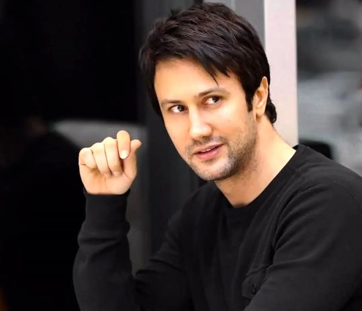 پاسخ دندان شکن یک کاربر به شاهرخ استخری