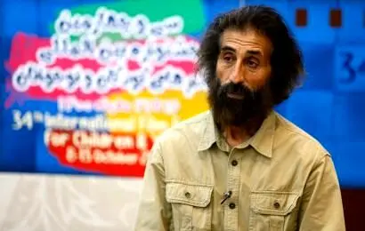 علی قوی‌تن «یک تکه ابر» را می‌سازد

