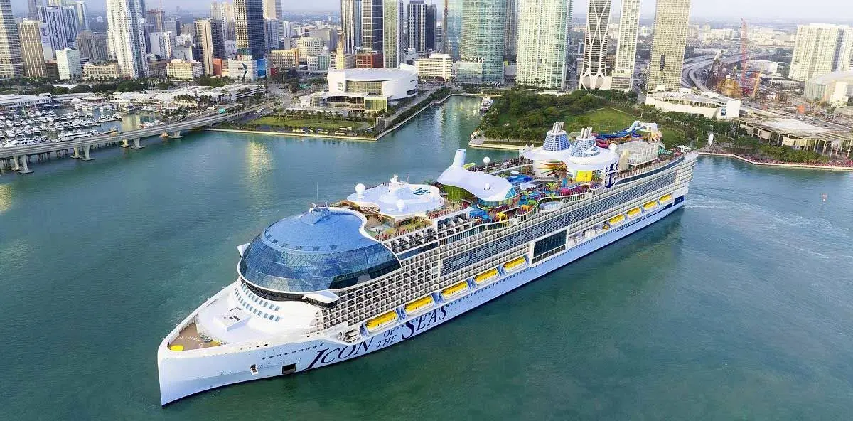 این کشتی لوکس یاد و خاطره « تایتانیک» را زنده کرد!
